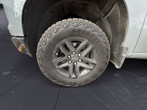 Used 2025 Chevrolet Silverado 1500 Custom Trail Boss image 14