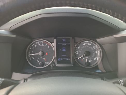 Used 2020 Toyota Tacoma TRD Off-Road image 26