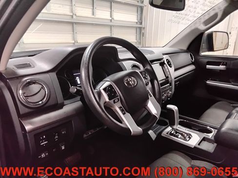 Used 2021 Toyota Tundra SR5 w/ SR5 Upgrade Package AWD/4WD image 11