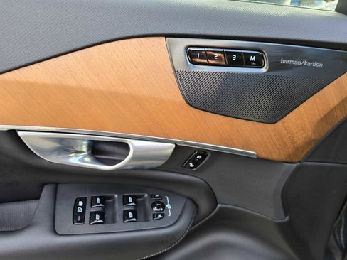 Certified 2024 Volvo XC90 T8 Plus w/ Protection Package Premier image 25