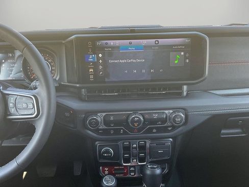 Certified 2025 Jeep Wrangler Unlimited Rubicon image 13