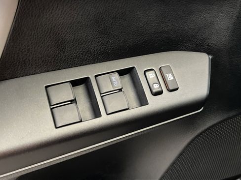 Used 2018 Toyota RAV4 XLE image 13