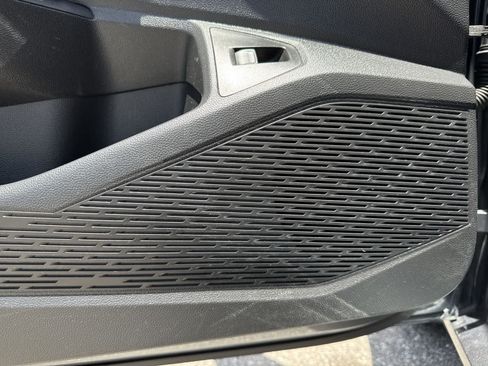 Used 2020 Volkswagen Jetta FWD image 35
