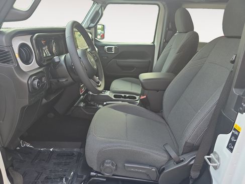 Certified 2026 Jeep Wrangler Sport AWD/4WD image 20