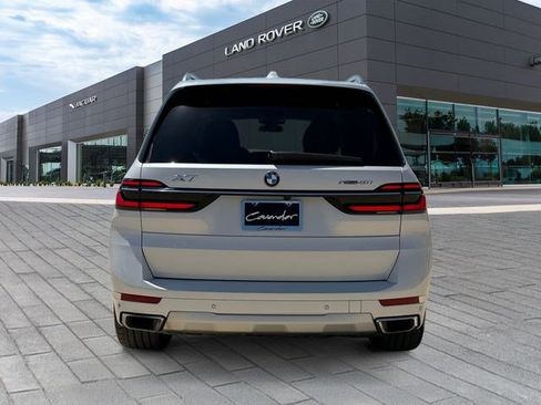 Used 2023 BMW X7 xDrive40i w/ Executive Package AWD/4WD image 4