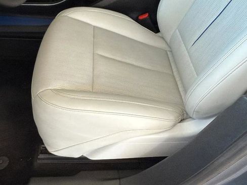 Used 2023 Cadillac Lyriq 2WD image 20