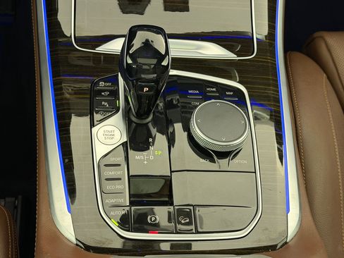 Used 2020 BMW X5 xDrive40i w/ Executive Package image 16