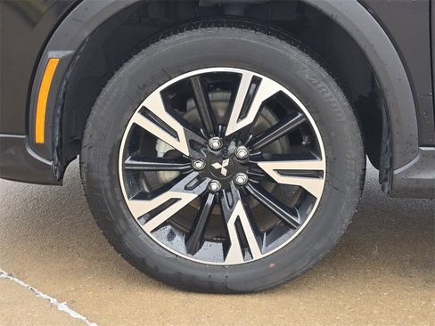 Used 2024 Mitsubishi Eclipse Cross SE image 27