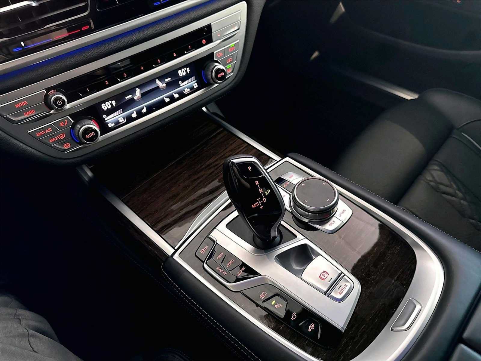 Used 2022 BMW 745e xDrive w/ M Sport Package AWD/4WD image 20