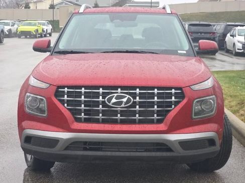 New 2026 Hyundai Venue SEL FWD image 19