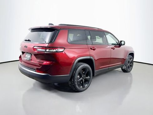 Used 2024 Jeep Grand Cherokee L Limited w/ Black Appearance Package image 7