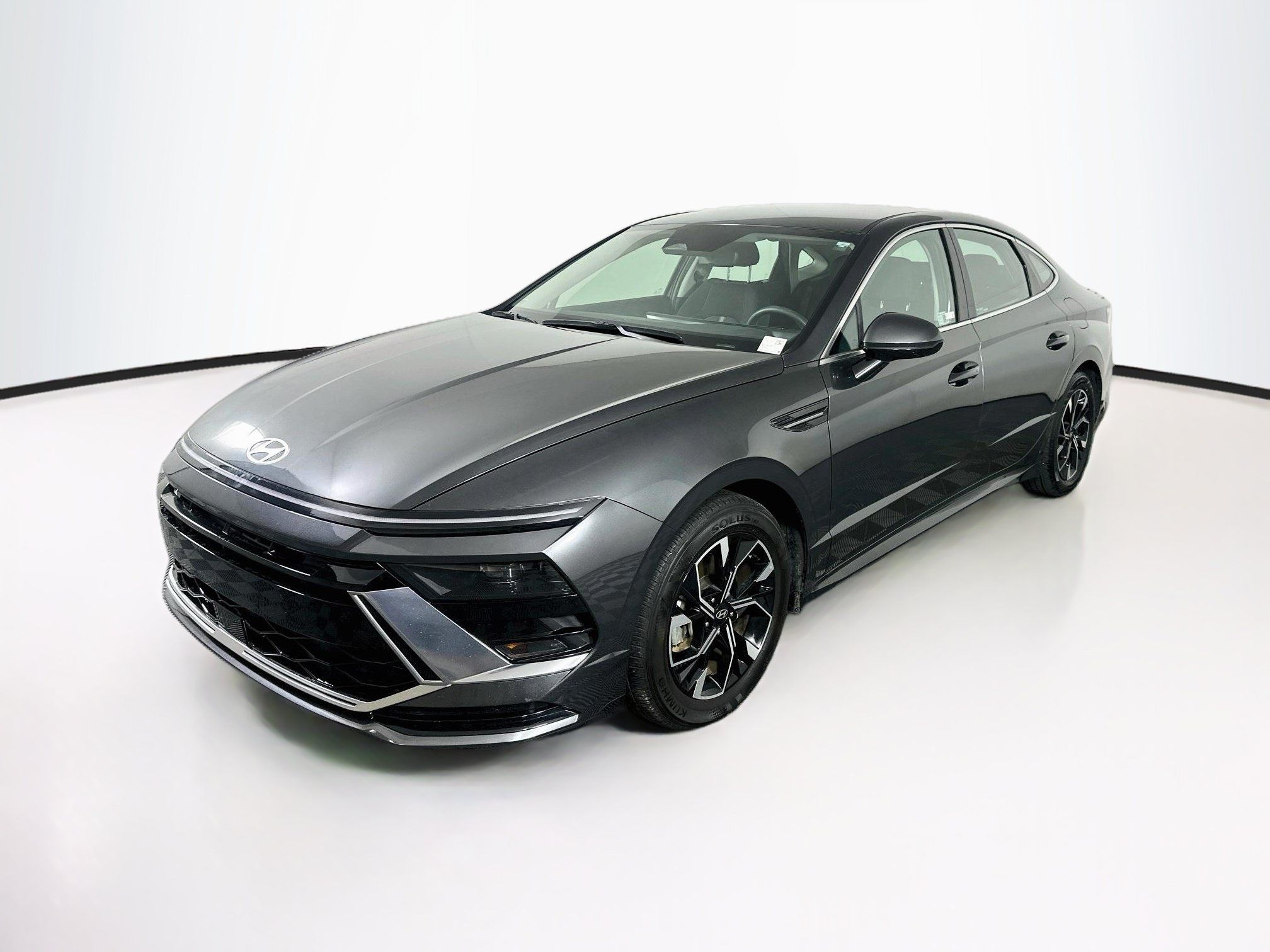 Used 2025 Hyundai Sonata SEL FWD image 3