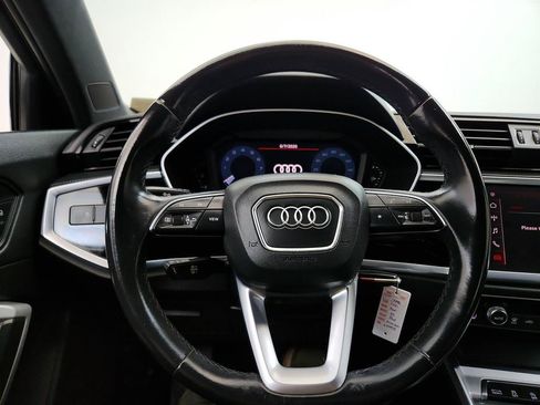 Used 2021 Audi Q3 2.0T Premium AWD/4WD image 17