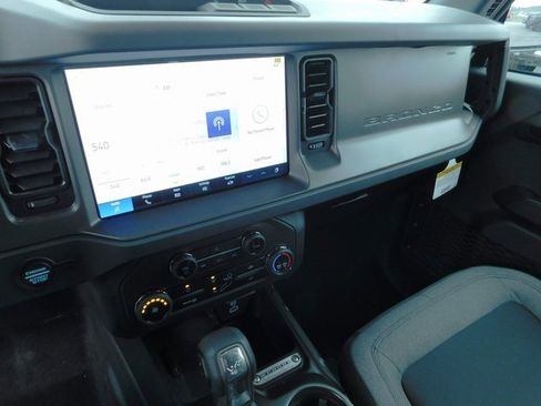 New 2025 Ford Bronco 4-Door image 26