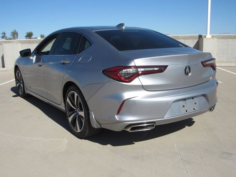 Certified 2025 Acura TLX w/ Technology Package image 6