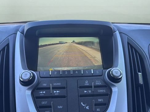 Used 2017 Chevrolet Equinox LT w/ Convenience Package FWD image 13