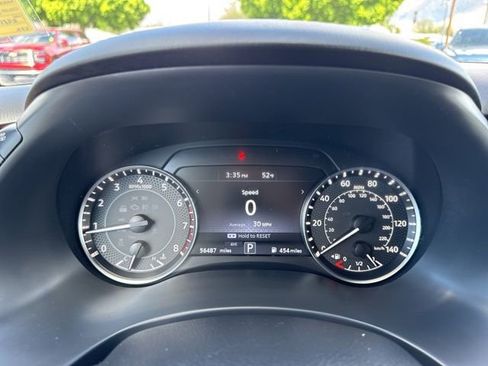 Used 2024 Nissan Armada SL w/ Captain's Chairs Package AWD/4WD image 22