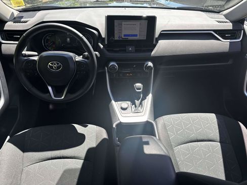 Used 2025 Toyota RAV4 XLE w/ Convenience Package AWD/4WD image 14