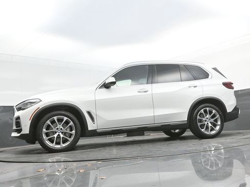 Certified 2022 BMW X5 sDrive40i w/ Premium Package image 37