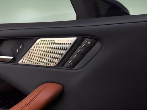 Used 2024 Jaguar I-PACE R-Dynamic HSE image 20