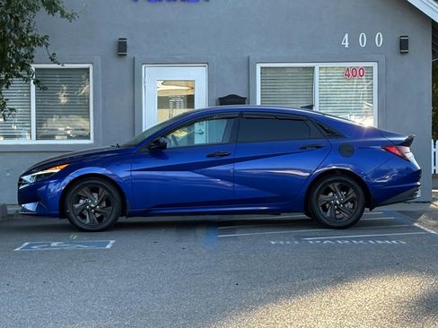 Used 2023 Hyundai Elantra SEL FWD image 8