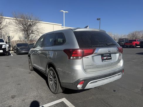 Used 2020 Mitsubishi Outlander ES image 5