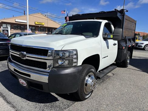 Used 2009 Chevrolet Silverado 3500 W/T w/ Snow Plow Prep Package image 2