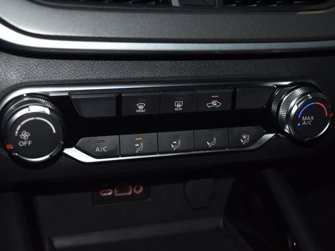 Certified 2025 Nissan Altima 2.5 SR image 12