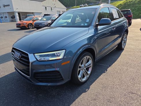 Used 2018 Audi Q3 2.0T Premium Plus w/ Premium Plus Package AWD/4WD image 8