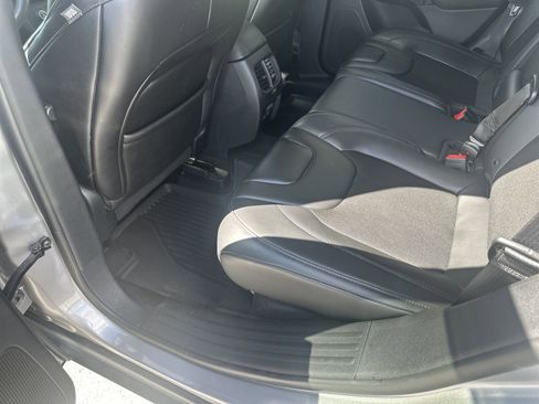 Used 2019 Jeep Cherokee Latitude Plus image 17