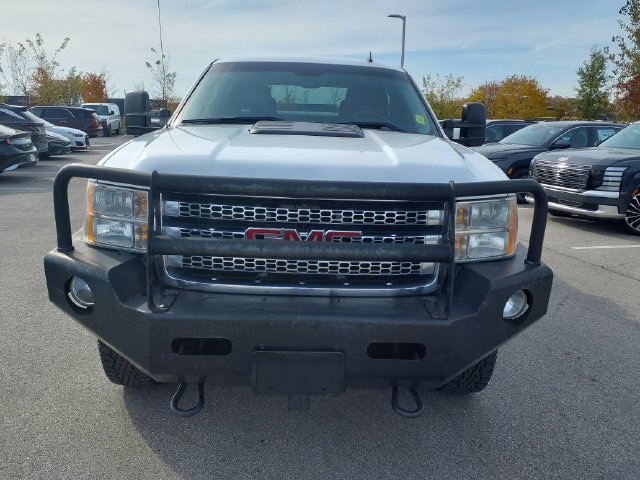 Used 2012 GMC Sierra 2500 SLE w/ SLE Preferred Package AWD/4WD image 2