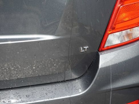 Used 2018 Chevrolet Trax LT w/ LT Convenience Package AWD/4WD image 8