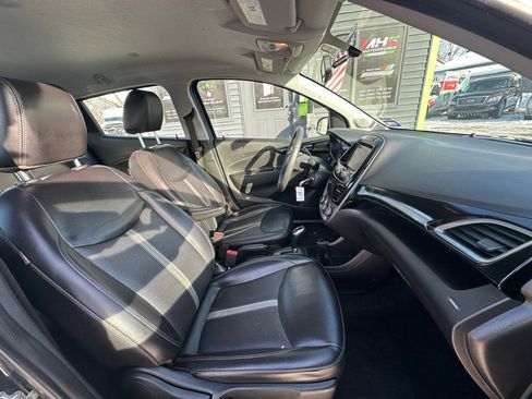 Used 2022 Chevrolet Spark ACTIV image 12