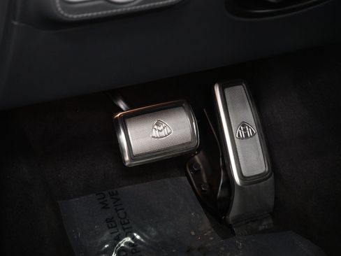 Used 2023 Mercedes-Benz Maybach GLS 600 4MATIC image 32