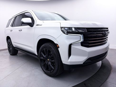 Used 2023 Chevrolet Tahoe High Country image 11