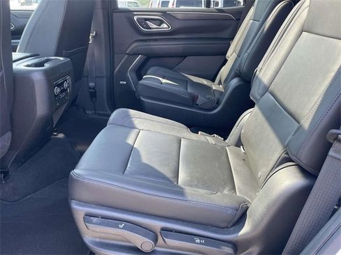 Used 2021 Chevrolet Tahoe Z71 w/ Z71 Signature Package image 12