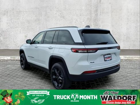 New 2025 Jeep Grand Cherokee L Altitude image 5