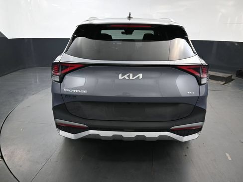 Used 2023 Kia Sportage EX AWD/4WD image 8