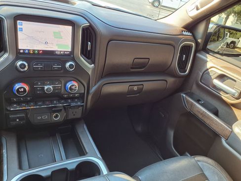 Used 2021 GMC Sierra 1500 Denali w/ Denali Ultimate Package AWD/4WD image 6