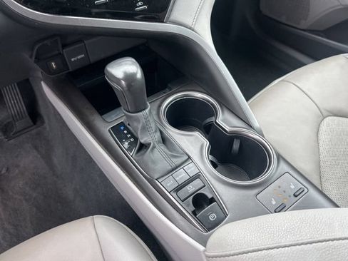 Used 2024 Toyota Camry XSE FWD image 25