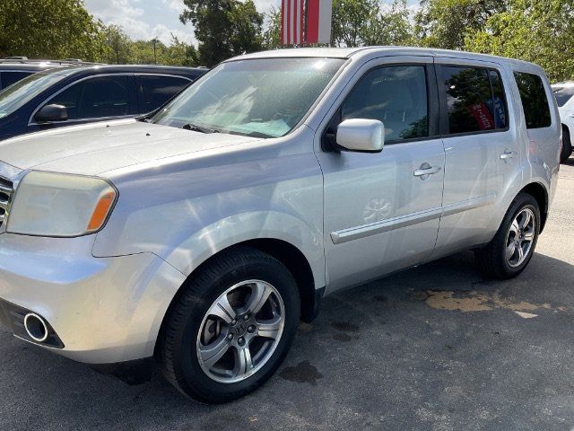 Used 2015 Honda Pilot SE image 1