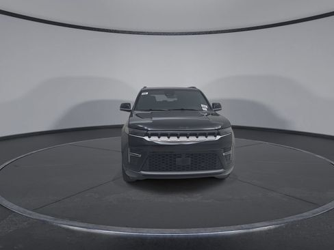 New 2026 Jeep Grand Wagoneer L 4WD image 5