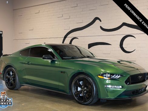 Used 2022 Ford Mustang GT Premium w/ Black Accent Package RWD image 1