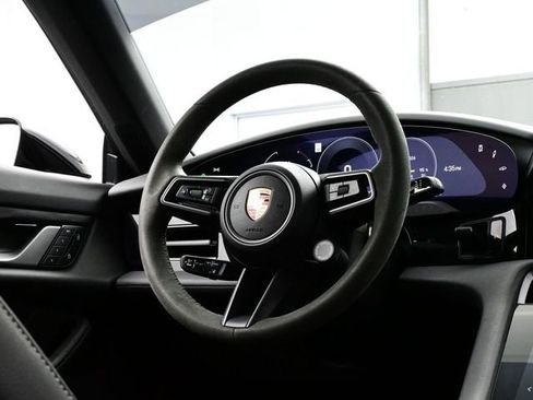 Certified 2025 Porsche Taycan AWD/4WD image 20
