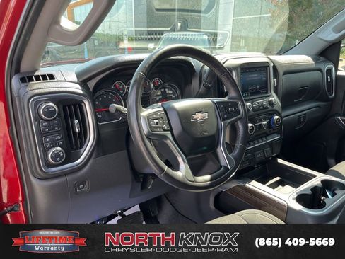 Used 2021 Chevrolet Silverado 1500 LT Trail Boss AWD/4WD image 5