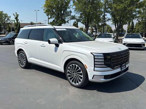 Certified 2026 Hyundai Palisade Calligraphy AWD/4WD image 9