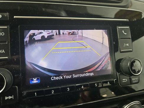 Used 2018 Honda CR-V LX image 19