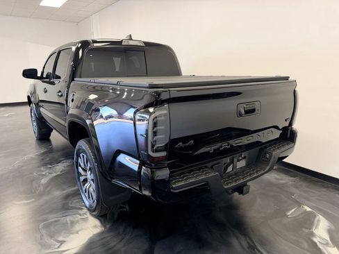 Used 2020 Toyota Tacoma Limited AWD/4WD image 23