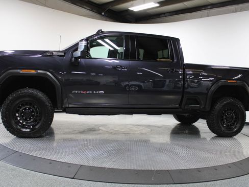 Used 2025 GMC Sierra 2500 AT4X w/ AT4X AEV Edition AWD/4WD image 6
