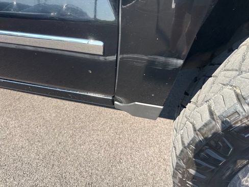 Used 2016 Chevrolet Silverado 1500 LTZ w/ LTZ Plus Package AWD/4WD image 15